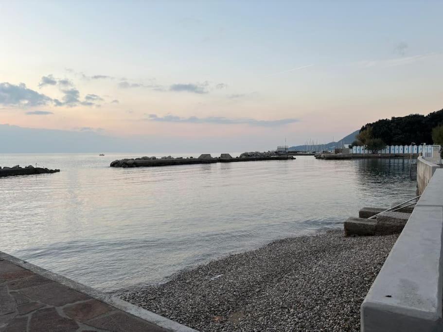 Amedeo'S Sea House Apartment Trieste Ngoại thất bức ảnh