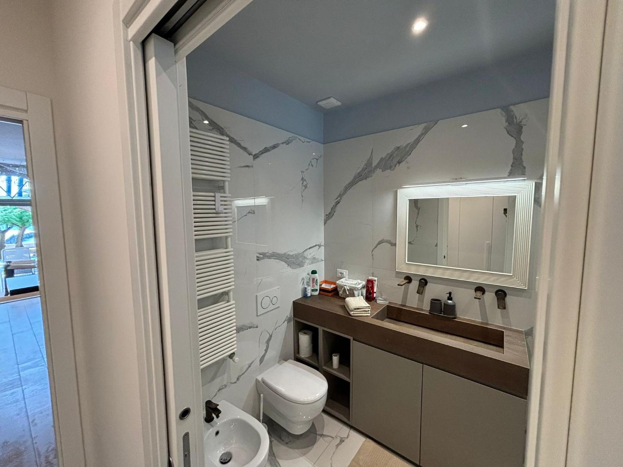 Amedeo'S Sea House Apartment Trieste Ngoại thất bức ảnh